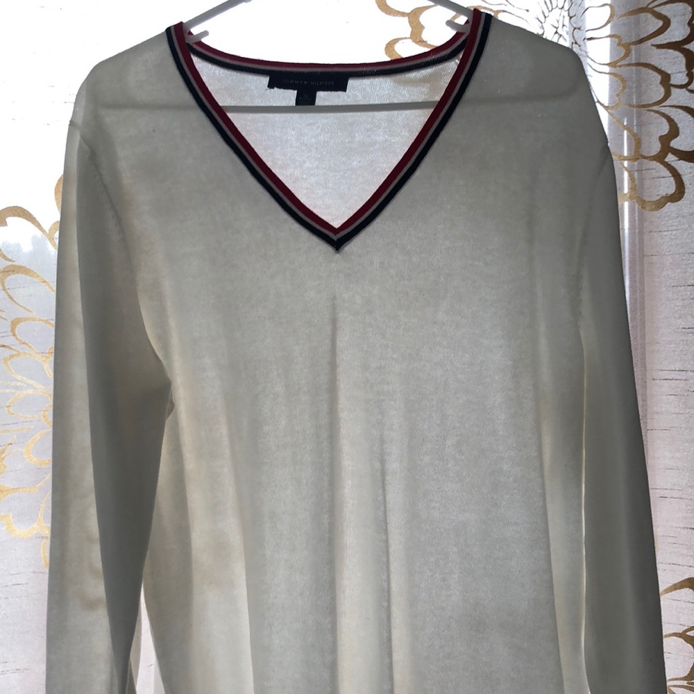 Tommy Hilfiger sweater